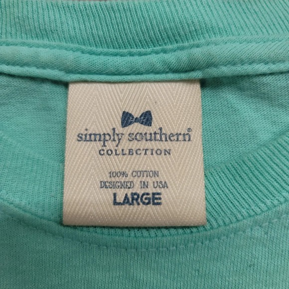 Simply Southern Shirt Mens Large Green Lake VIbes Fun Times Spellout Dog Graphic - Picture 9 of 11